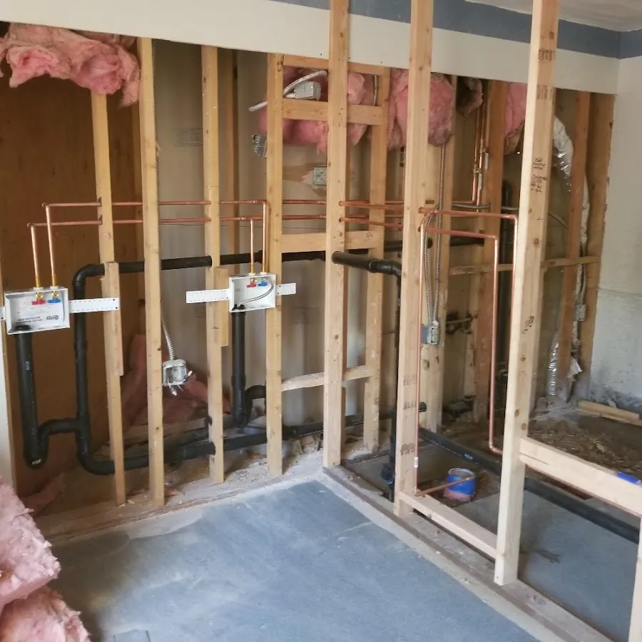 Copper pipe rough-in and plumbing installation in Bowling Green